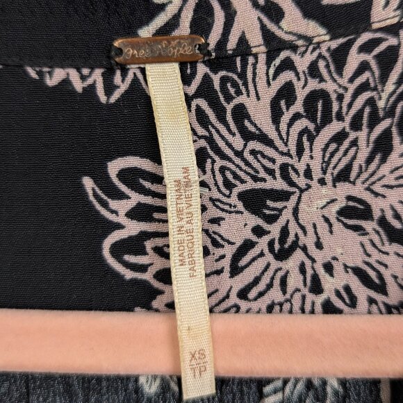 Free People | Black Floral Short Sleeve Mini Dress Size Small - Picture 4 of 7